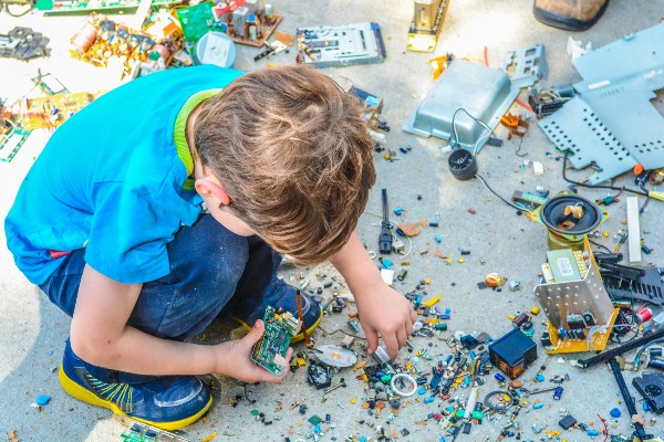 _Photo by_ [_Kevin Jarrett_](https://unsplash.com/photos/t3d22GqvUqs?utm_source=unsplash&utm_medium=referral&utm_content=creditCopyText) _on_[_Unsplash_](https://unsplash.com/search/photos/kids-playing-building-blocks?utm_source=unsplash&utm_medium=referral&utm_content=creditCopyText)